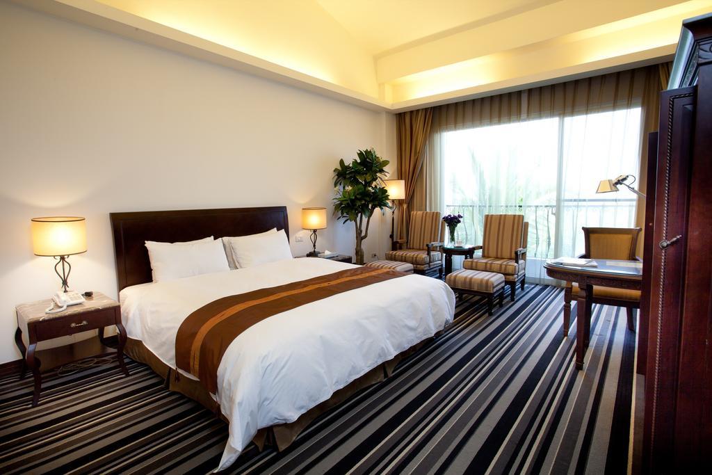 Les Hotel Тайнань Екстер'єр фото